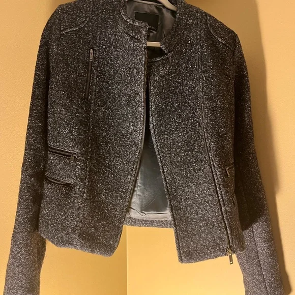 Banana Republic Charcoal Blazer - Picture 8 of 8